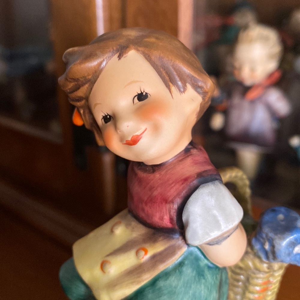 🧡TM5 ‘Bashful’ Hummel Goebel #377
